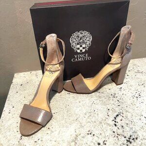 Champagne Shimmer VINCE CAMUTO Ankle Strap Heels 7M NEW IN BOX!!